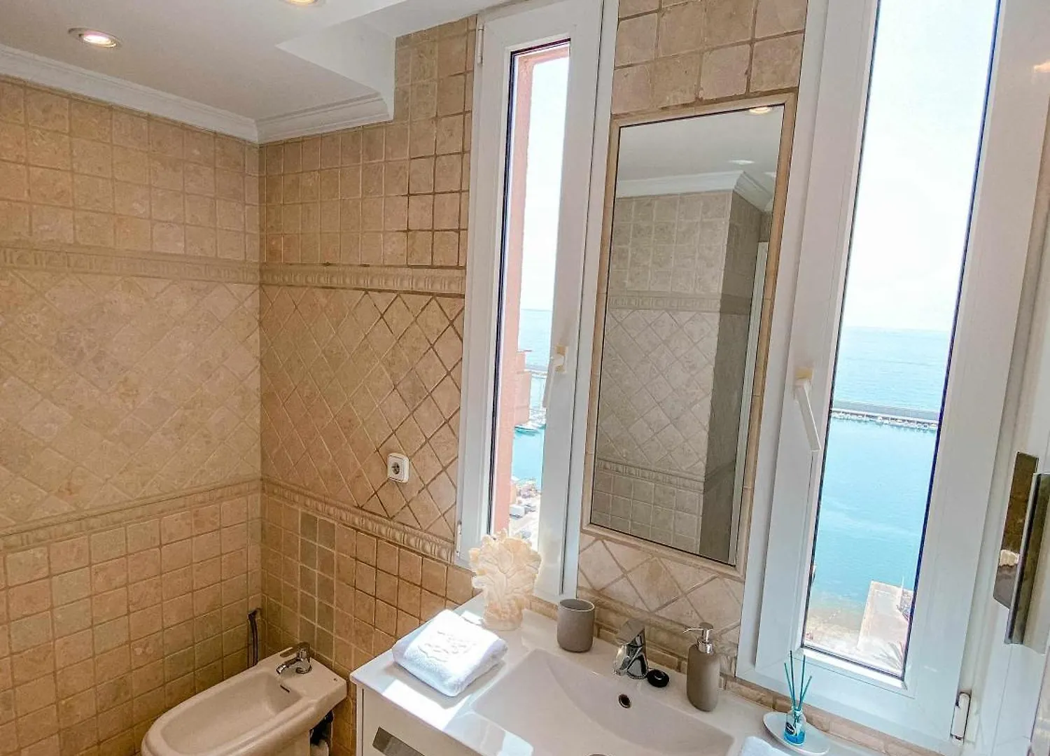 Nuevo Atico Con Piscina Privada Y Vistas Al Mar Apartment Fuengirola Spain