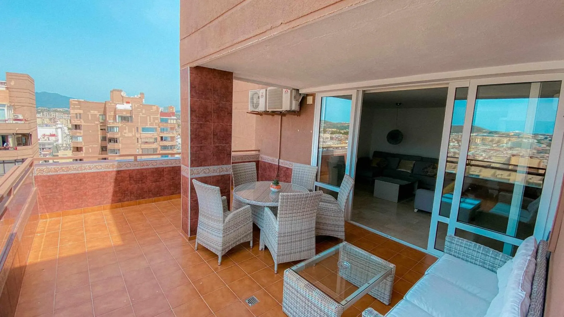 Nuevo Atico Con Piscina Privada Y Vistas Al Mar Apartment Fuengirola 0*,